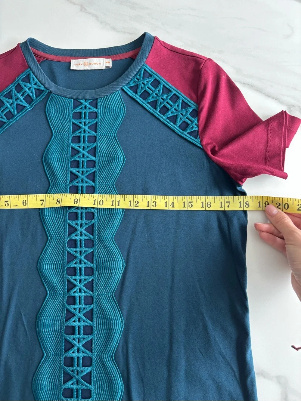 Tori Burch Color block Embroidered Detail Tee Blue & Burgundy Sz M
